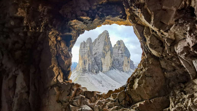 Hang động bị niêm phong 57.000 năm hé lộ dấu vết của Neanderthal